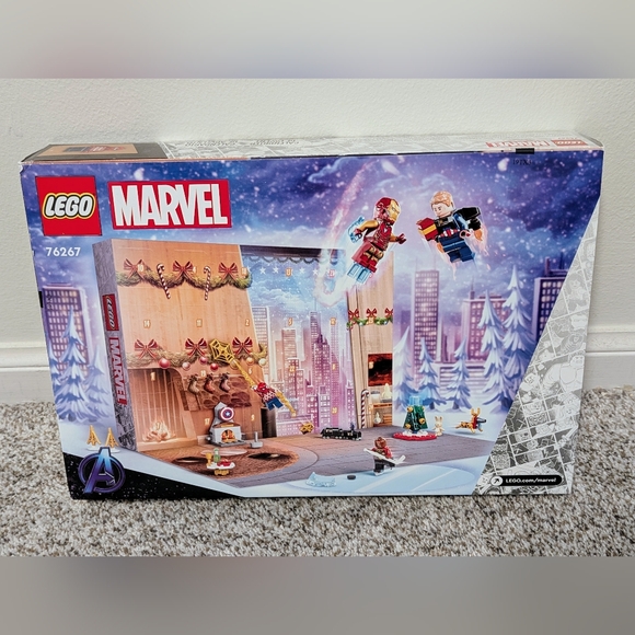 LEGO Marvel Super Heroes: Avengers Advent Calendar (76267) - Picture 8 of 8